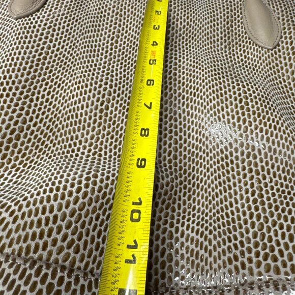 Sorial Snake-Embossed Vegan Leather Tote Bag With Zipper Pockets & Dual Handles - Picture 10 of 12